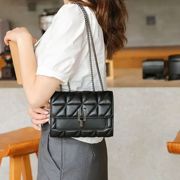 BAÚL Noir Quilted Bag